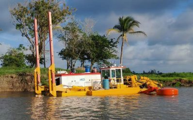 Make aquatic construction operations easier and safer with the HID amphibious dredger.