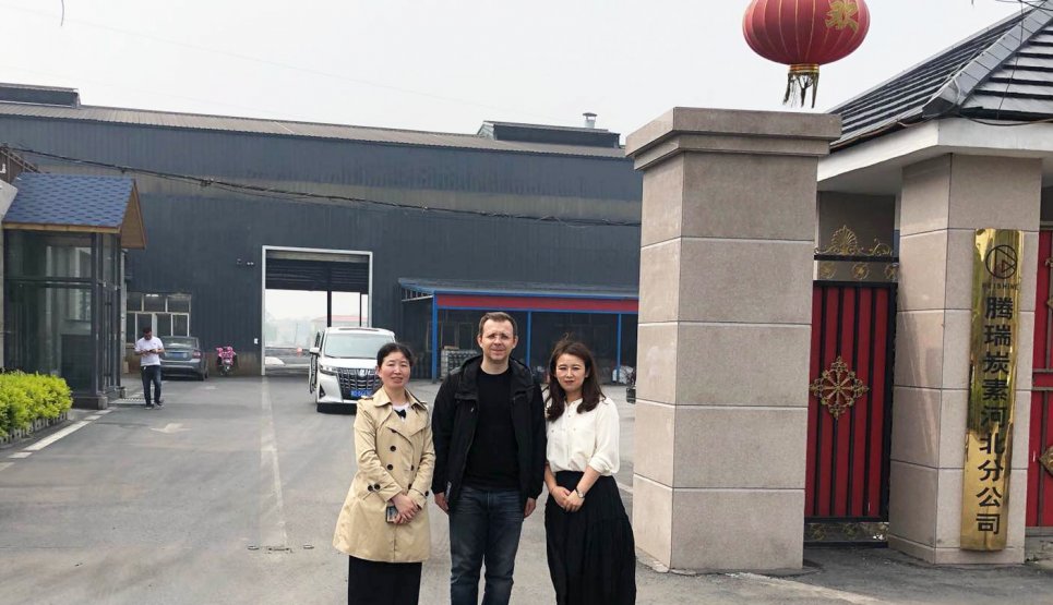 Receive the visit of Ukrainian customers