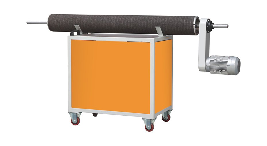 На крышке станка TDM-JS