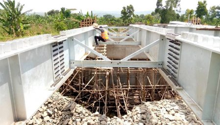 МОСТ ИЗ СТАЛЬНЫХ БАЛОК