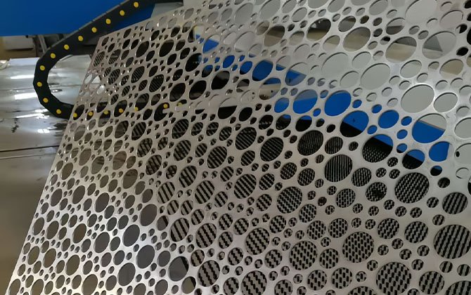 Узорчатая занавеска